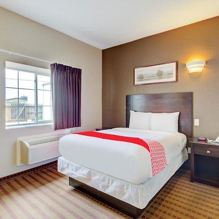 Hotel Dilley Grand Екстер'єр фото