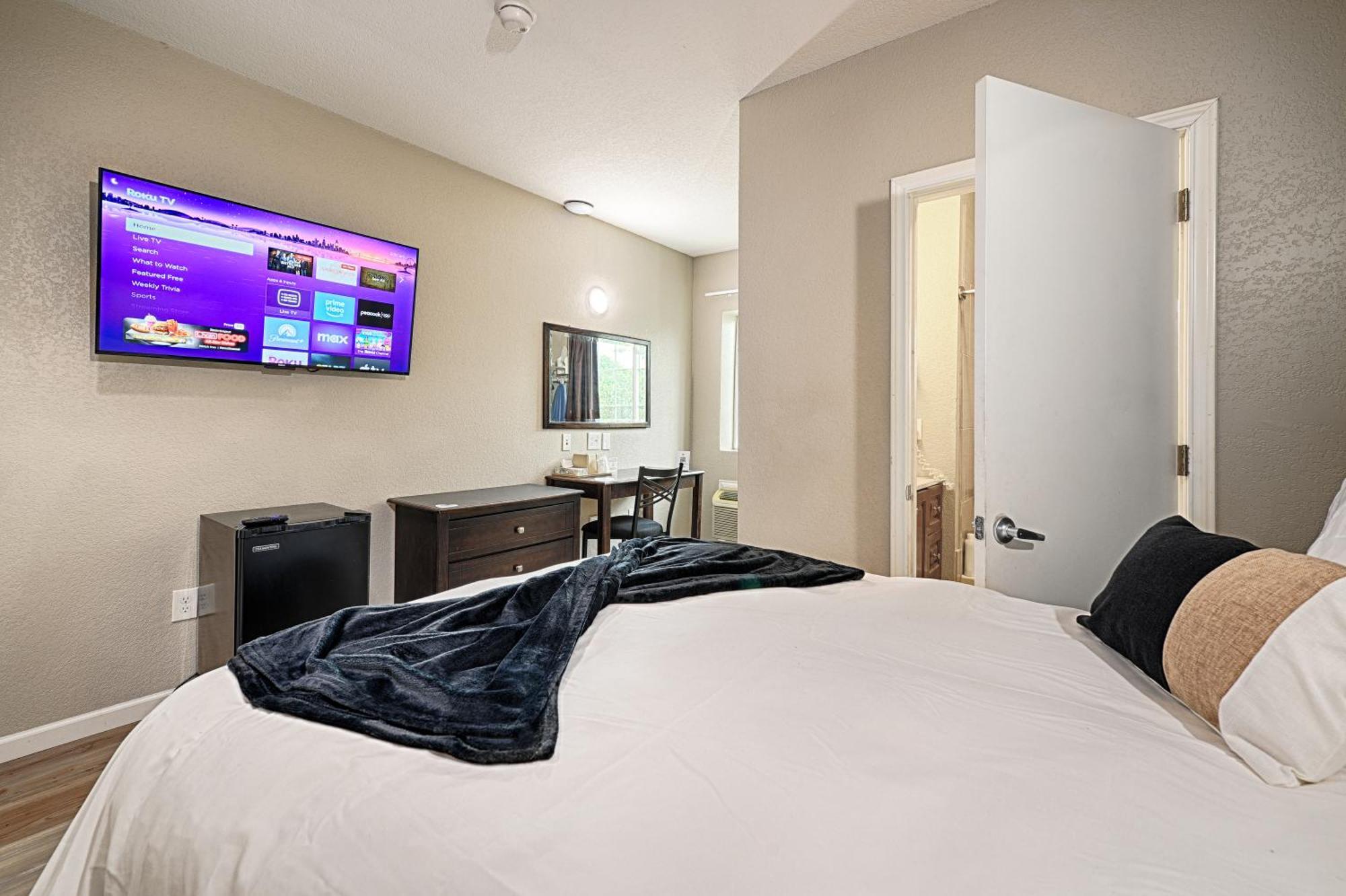 Hotel Dilley Grand Номер фото